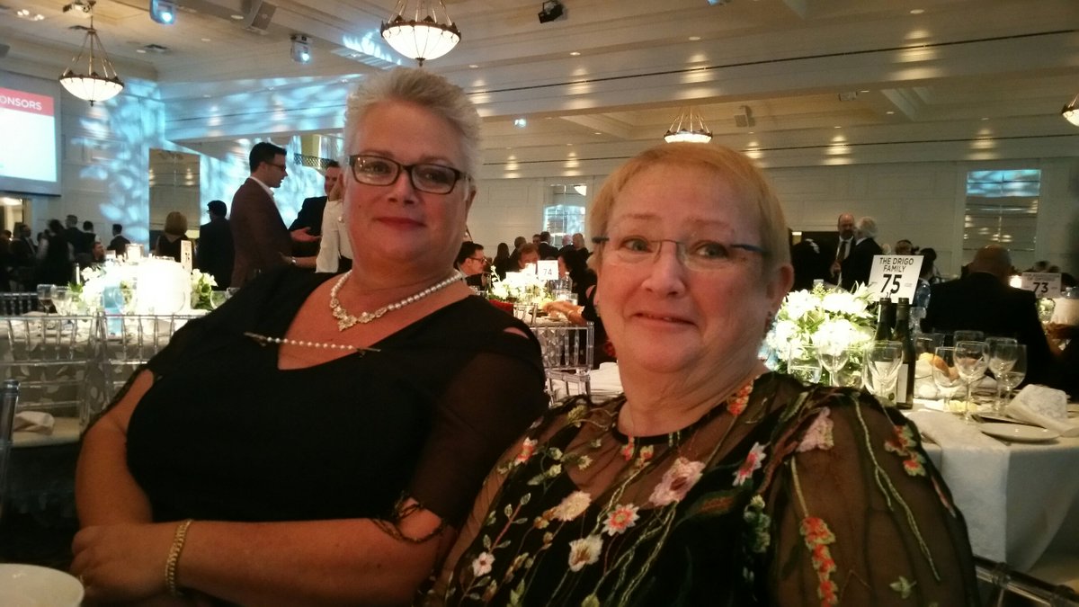 SEHealth_SEHC's tweet photo. All glammed up for a great cause! We snapped this pic of our team at last week's Giving Thanks Gala in support of @HospiceVaughan https://t.co/s7i2w599wk
