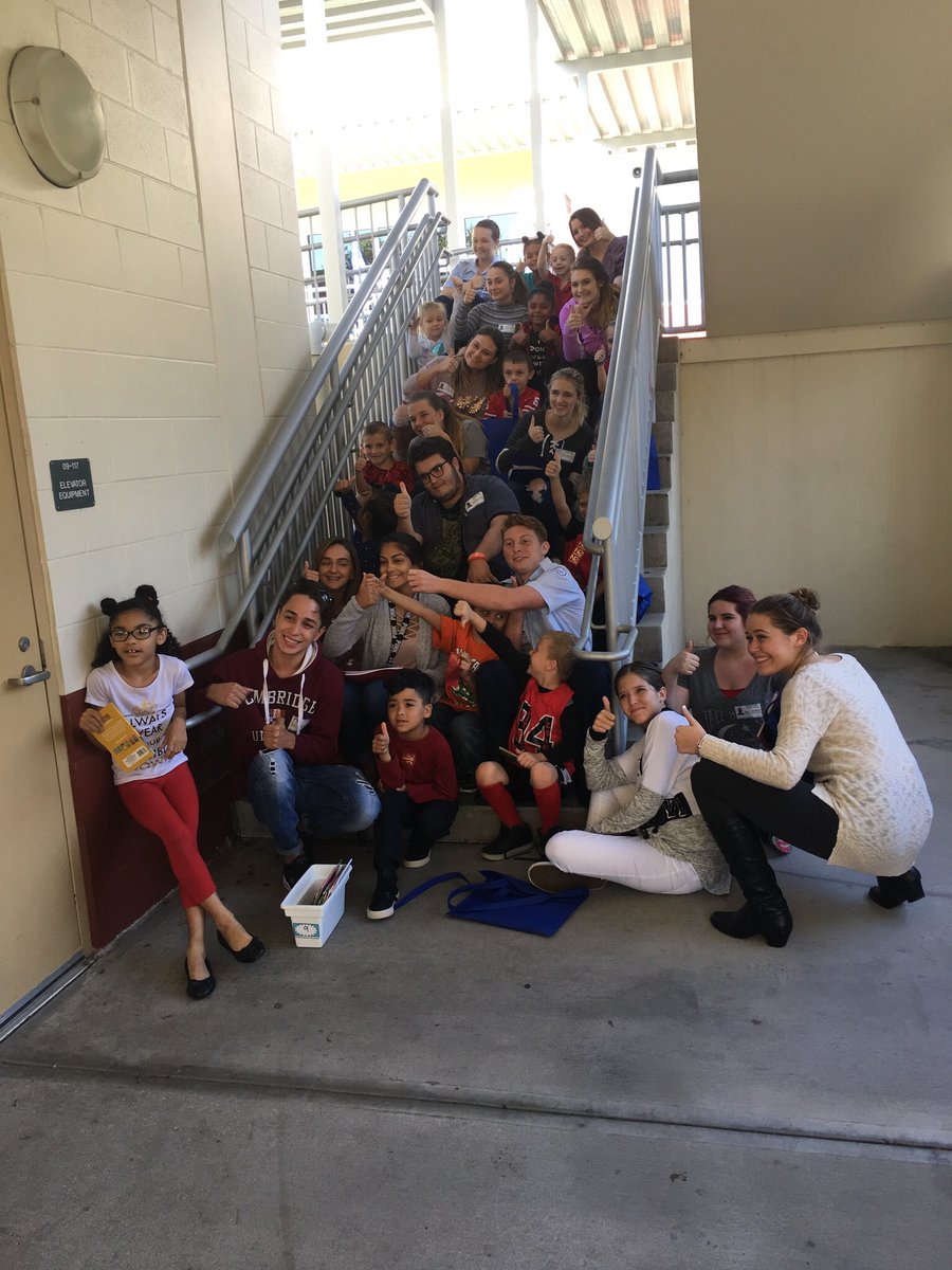 schrader11041's tweet photo. RRHS Teen Trend Setters &amp; SES 1st graders getting to know each other and working on reading goals! https://t.co/yTbLLw5BeS