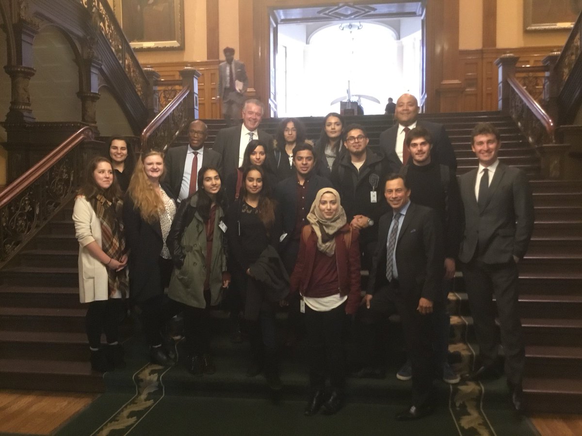BradDuguid's tweet photo. Great meeting with the @UTMLiberals! Spoke abt the importance of getting involved in politics #onpoli @OYLorg https://t.co/dMP9F5FPmY