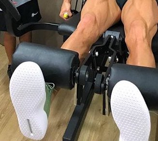 joaovircto's tweet photo. nunca vi uma sola de tenis tao limpa https://t.co/QCoY9aV8ZX