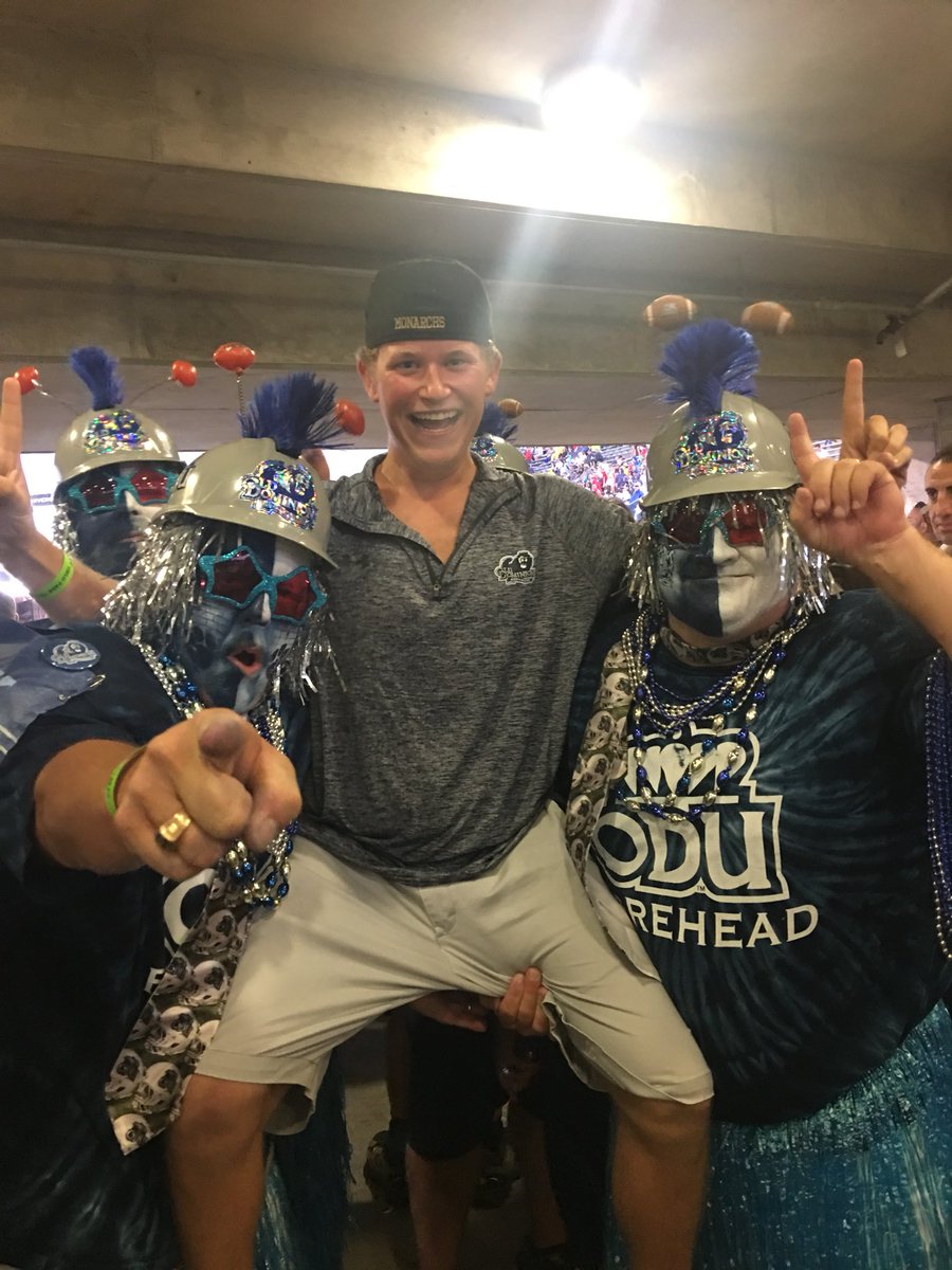 chipwitz's tweet photo. @ODUSEES #MonarchFan all about ODU! https://t.co/JoLL5RCgnE