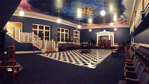 Looking for a #masoniclodge near you? Here’s a few helpful tips!

masonicfind.com/how-to-find-a-…

#freemasonry #lodge #freemason #masonic #masonry