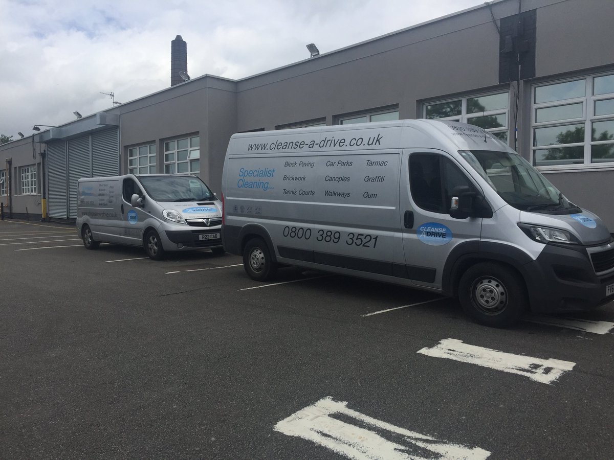 CleanseaDrive's tweet photo. Car park clean today for #Berendsen in West Bromwich. #CleanseADrive #Commercial #Cleaning #WesBromwich https://t.co/PP24KY0QsR
