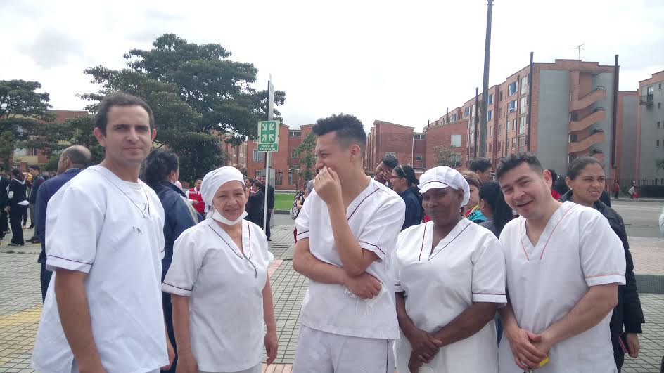 SopasyPostres's tweet photo. #SopasDeMamáYPostresDeLaAbuela participando en el #SimulacroDistrital https://t.co/4C68Ann822