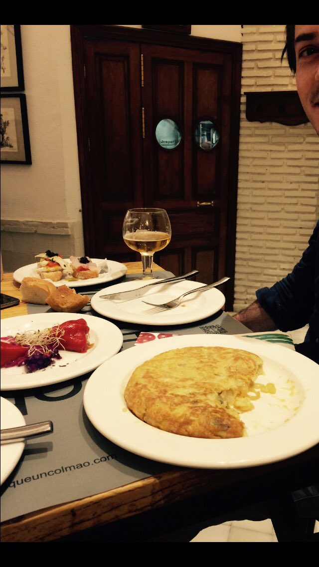 FedbyTedUK's tweet photo. Back in #Granada for 🇪🇸 menu inspiration...
#TedRecommends Bar Oliver for superb #tapas https://t.co/sNa4PQweZO