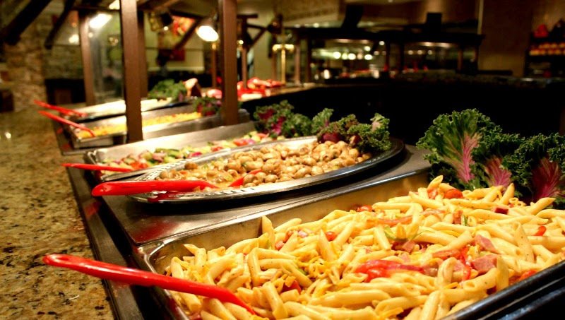BoomtownBC's tweet photo. Did you miss our #WorldPastaDay celebration during lunch hours? Don't worry, we open back up at 4pm for more #pasta fun. #CattlemansBuffet https://t.co/z41IG2lSIT