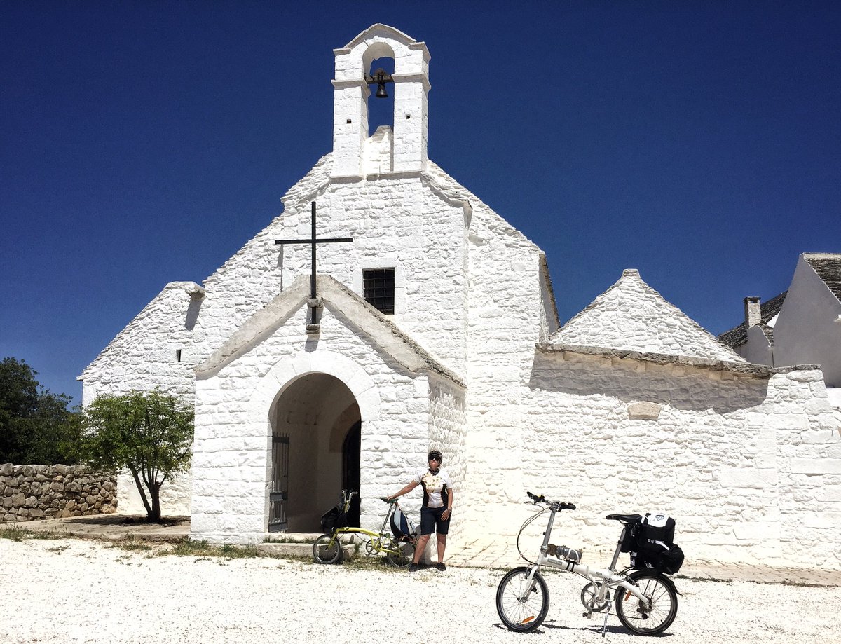 Isbesel's tweet photo. @WeAreInPuglia Remembering a great trip by #foldingbike,  #Puglia has everything, mountains and beaches https://t.co/vXXmOKwBwj https://t.co/wRPIMhHeIn