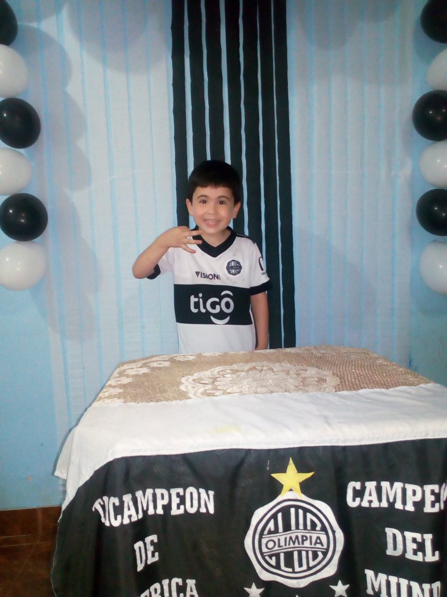 AntonyCardozo7's tweet photo. La feliz cumple campeon..
Vamos olimpia hoy ganamos @HernanPellerano @elClubOlimpia @gonzalezzelada @Richard__26 https://t.co/GxzZff8iya
