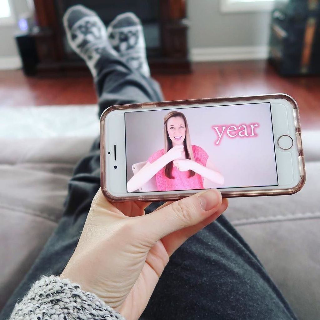 WithAdrienne's tweet photo. Learn Sign Language...
at home...
on your couch...
in your cozy socks?
•
Yes, please!
•
You will learn 300 signs i… https://t.co/nFc1DZ08Rp https://t.co/BRSezfHkPl