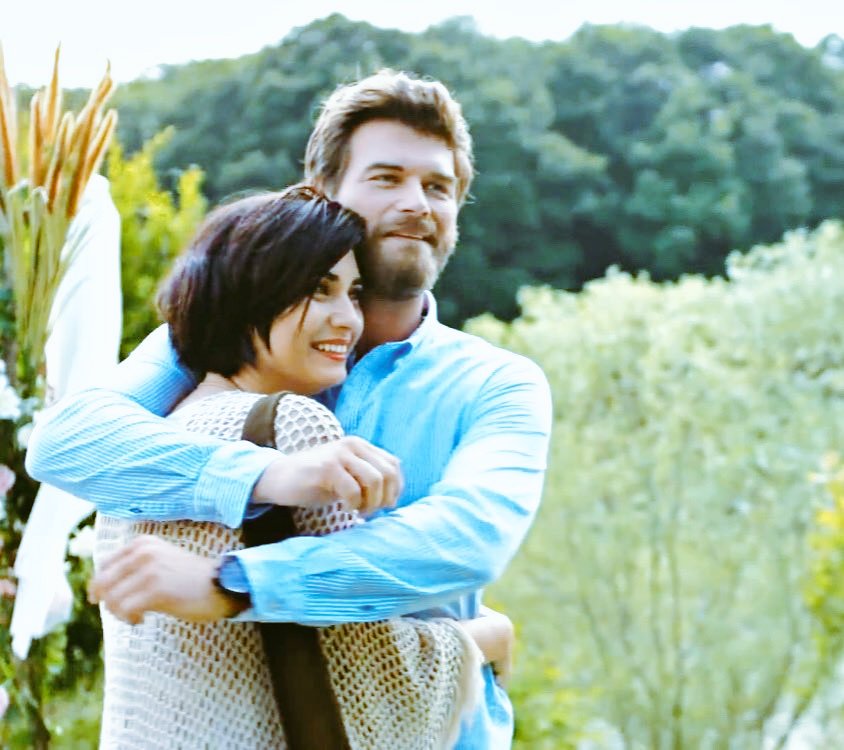 ❤🙊

.
.
.

أنتِ النعمه الحُلوه
 الي علمتنِي إن حظي عظيم . 💘🌸
.