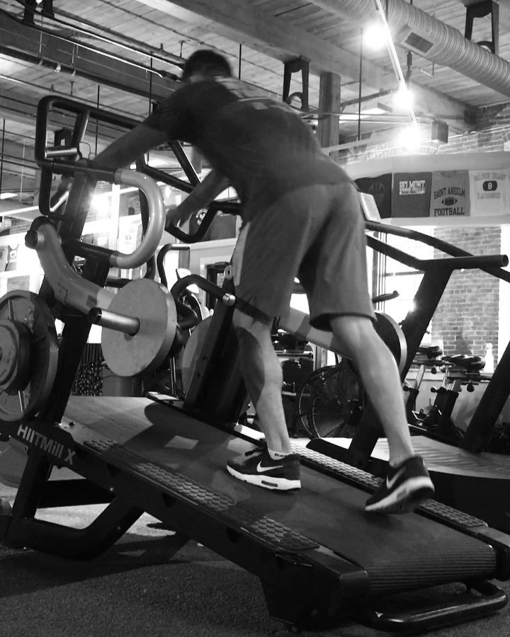 KyleBochniak's tweet photo. Getting some grueling sprint repeats in @skillofstrength on the @stairmasterog #HIITMILL feeling strong! Train, sleep repeat. 💪💪😎 #crash https://t.co/dKYikMdeJH