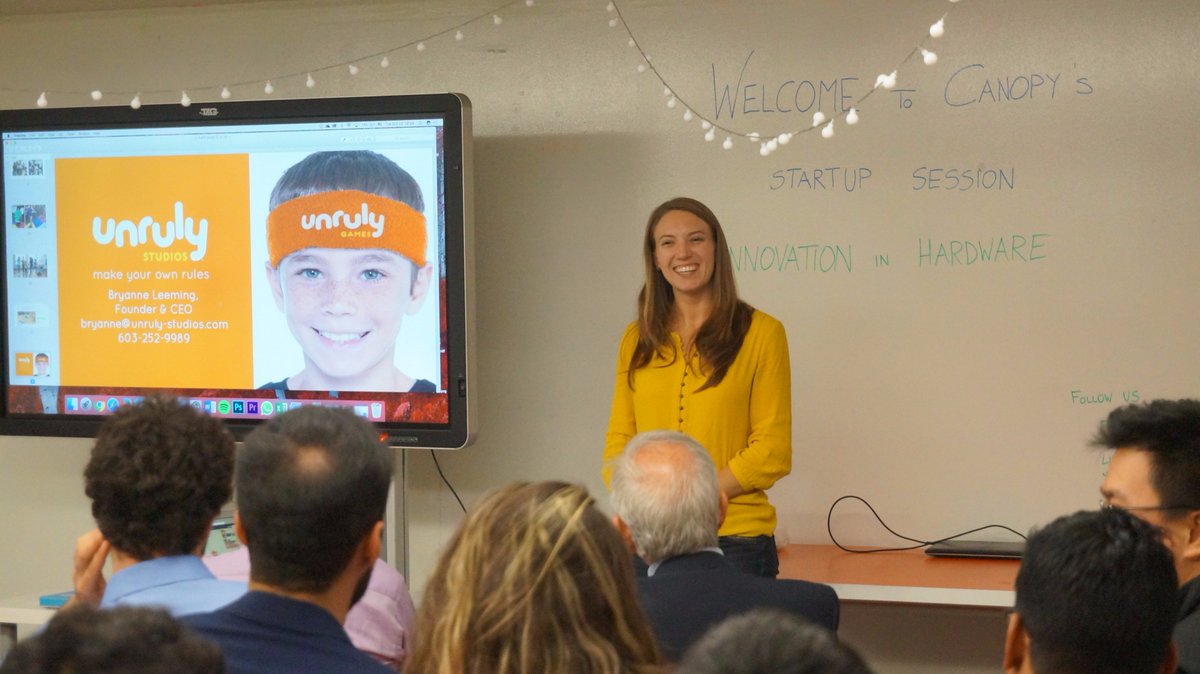 CanopyCity's tweet photo. Here's a glimpse from yesterday's Startup session - Innovation in Hardware.   #UnderTheCanopy #MakeItHappen https://t.co/nXfJSd6gGF