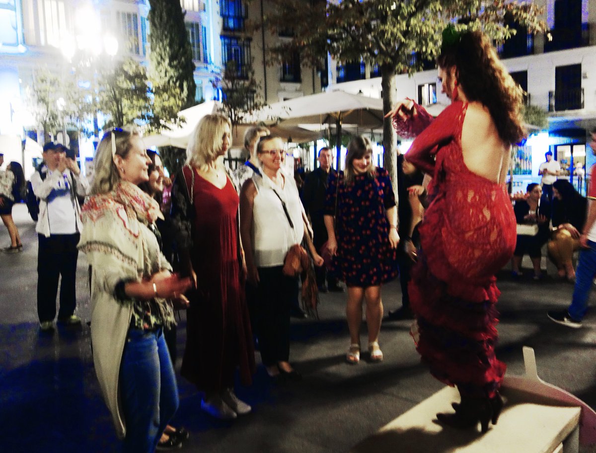 FlamencoRouteM's tweet photo. Teaching Flamenco...in our "Flamenco Experiences". Come with us to share the pleasure of learning. https://t.co/COkUSbLytg