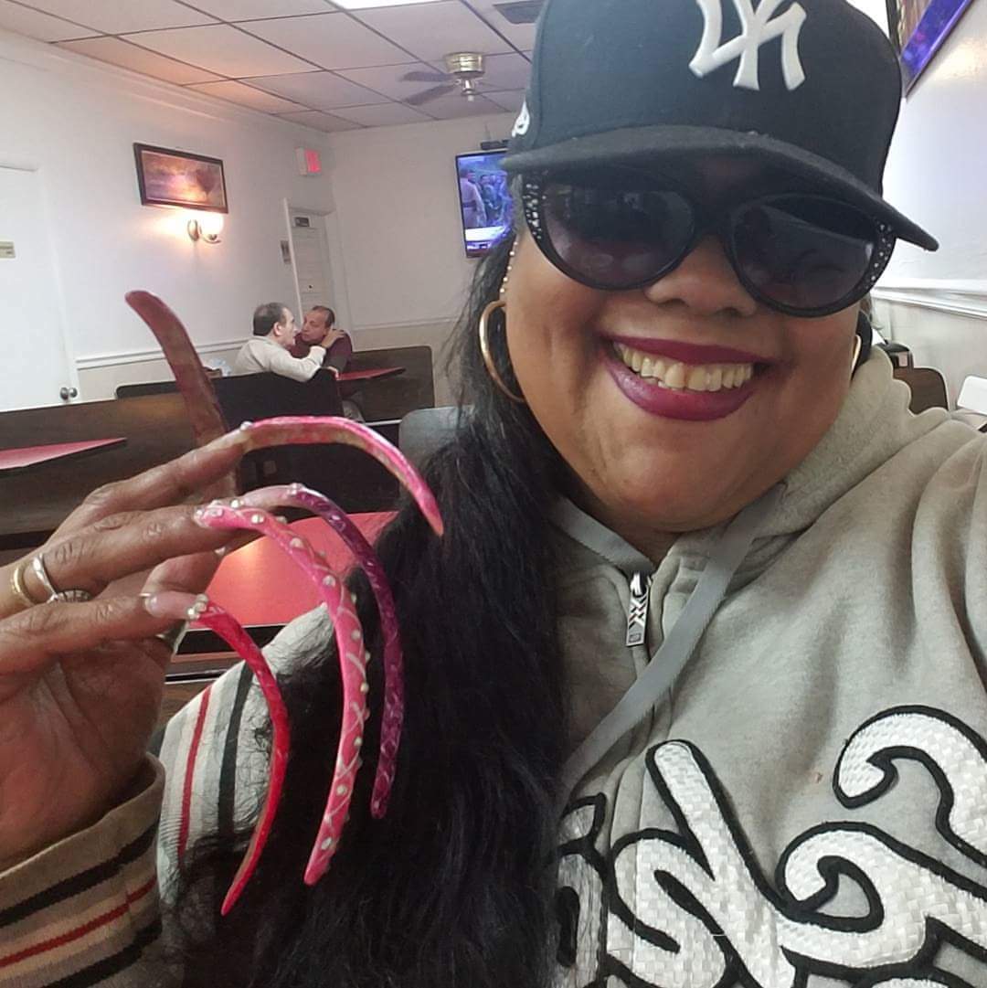 AnaOtano1's tweet photo. #LongNailedDiva #AlwaysLoveYourself
#LongNailsRule https://t.co/VRFZy84LWd