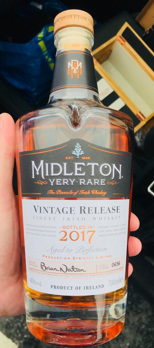 thatsdramgood's tweet photo. Some day for whiskey......I was also lucky enough to get a sample of #MVR2017 today. Wonderful presentation and attention to detail. The spirit itself is what you’d expect. Phenomenal. A fruity nose with delicate smooth palate and a long lingering finish. Worth every penny..... https://t.co/rdP5p5zXHd
