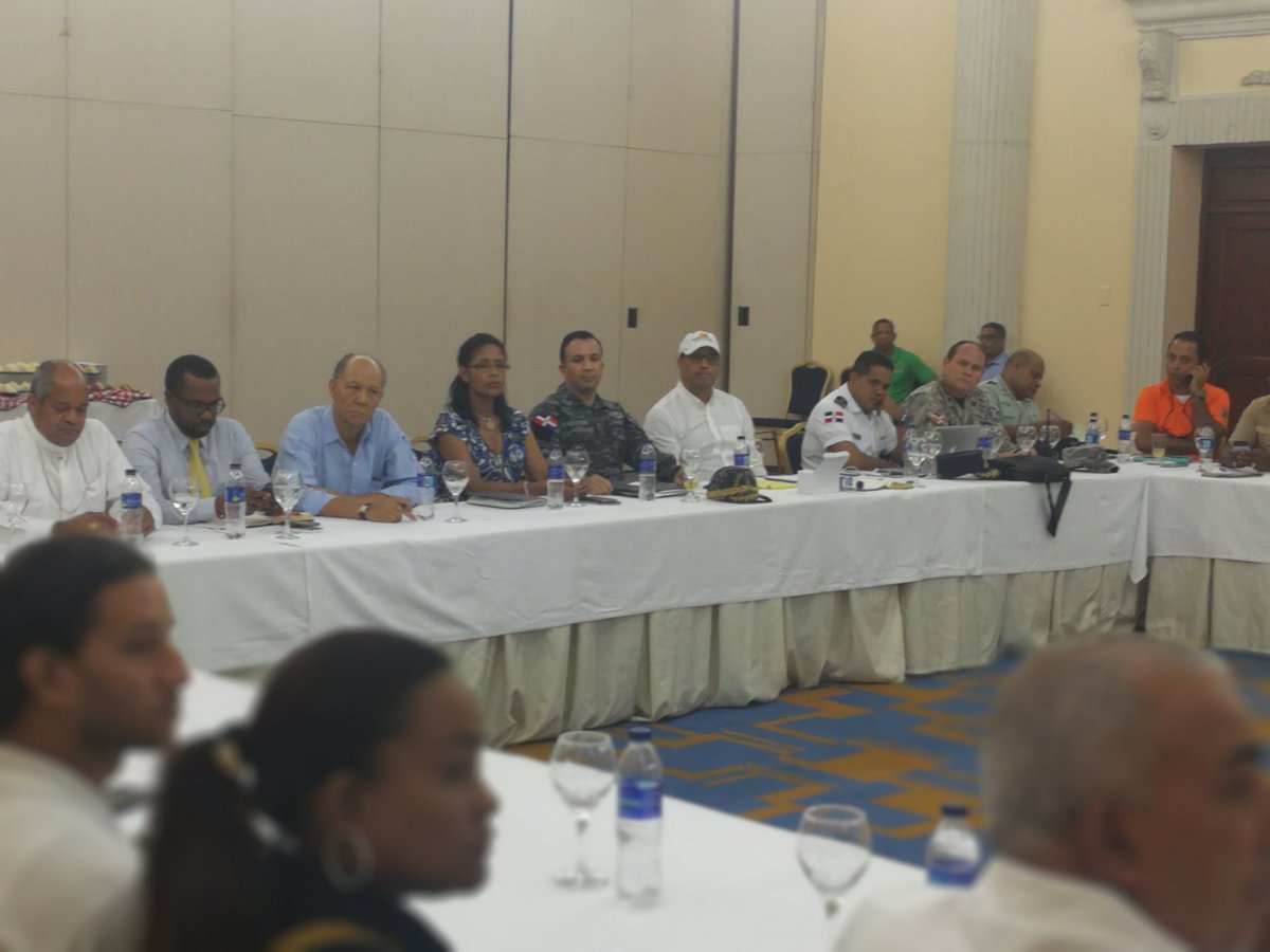 olivenceminaya's tweet photo. Reunión de la mesa de seguridad turística, preparando el plan de trabajo de la temporada alta @PoliciaRD @MinInteriorRD @MDefensaRD https://t.co/6FnpGTSPiV