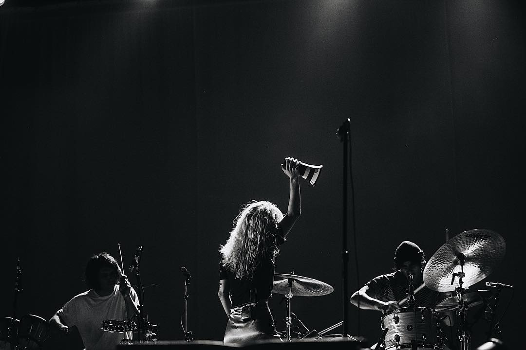 Paramore_Mex's tweet photo. #LiveOut17 @paramore https://t.co/zVT18pUe90
