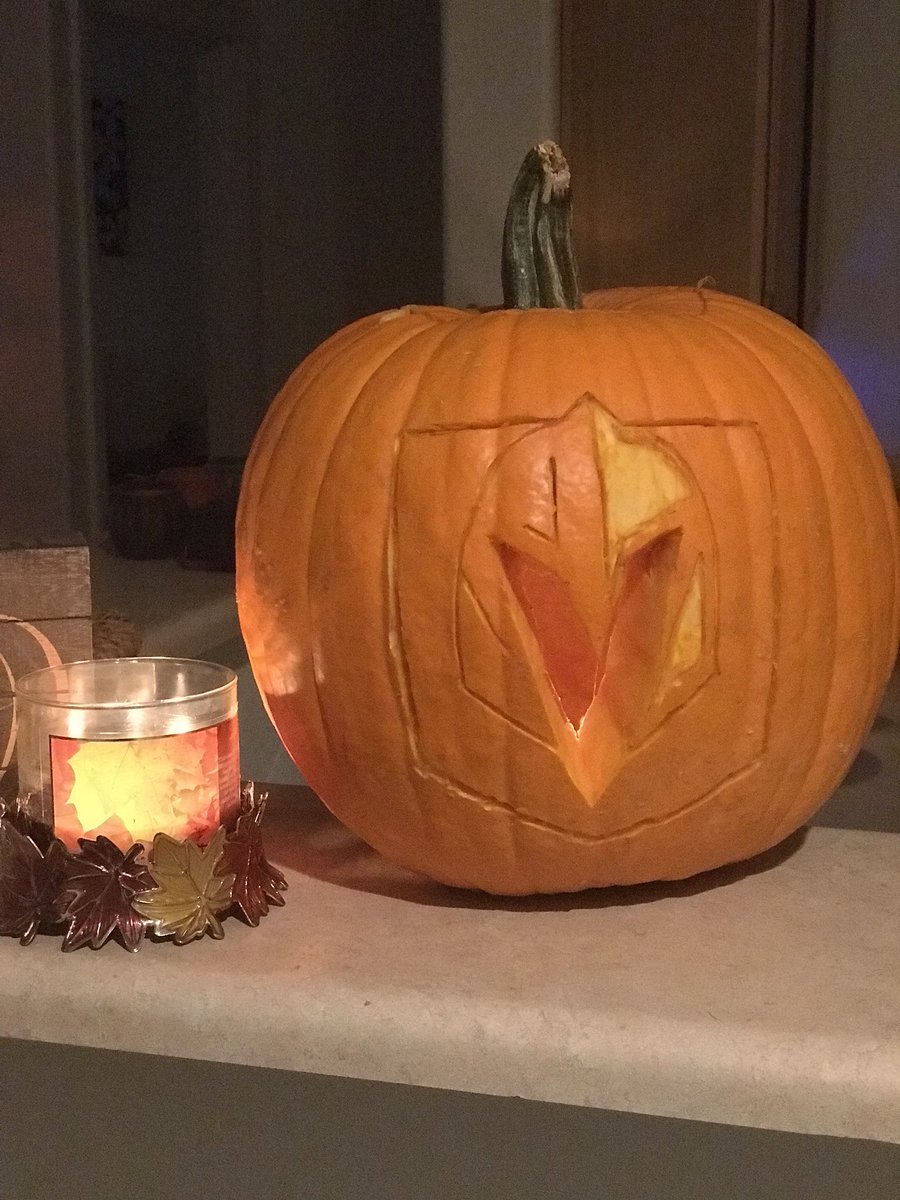 HolySchmidt14's tweet photo. @GoldenKnights This was a lot simpler than carving a Blackhawks logo...I guess winning last night wasn’t that difficult either https://t.co/3lR87yBdZ1