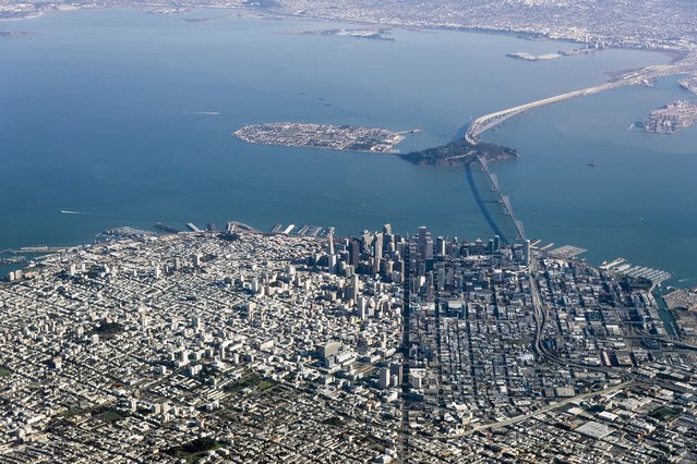 #CityOwned #Internet Service May Become a Reality for #SanFrancisco @sfgov Citizens Providing 1-gigabit service! bit.ly/2z6ILqS