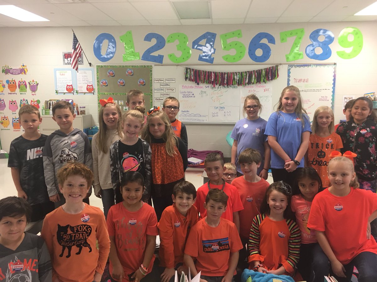 kmedmiston's tweet photo. Voters’ Registration Cards, Private Voting Booth, Campaign Posters, &amp; “I Voted Stickers”- great way to wrap up our unit on voting! https://t.co/6TwoZxXj76