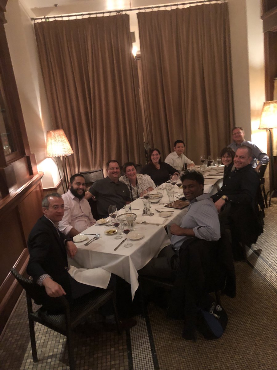 mcbreamy's tweet photo. Dinner with the brains who train! #irad #apdir @DrGailPeters @Bama_IR @alexkimir @LoriDeitte @endovasculardoc https://t.co/nvZeEBf383