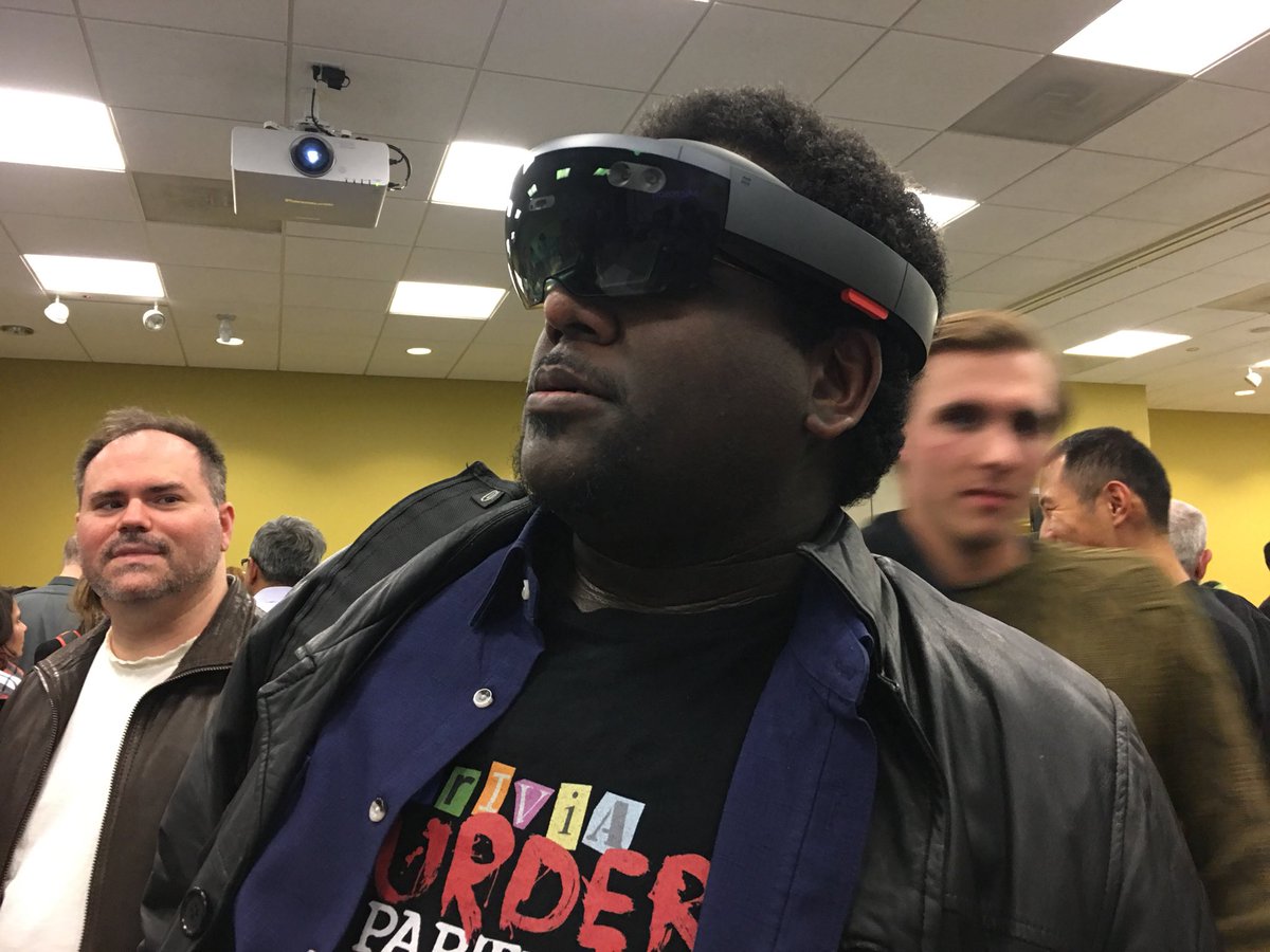 Went to my first #CHIVR event. Feels good to be among fellow VR fans. Tried out a #Hololens, too. 😀