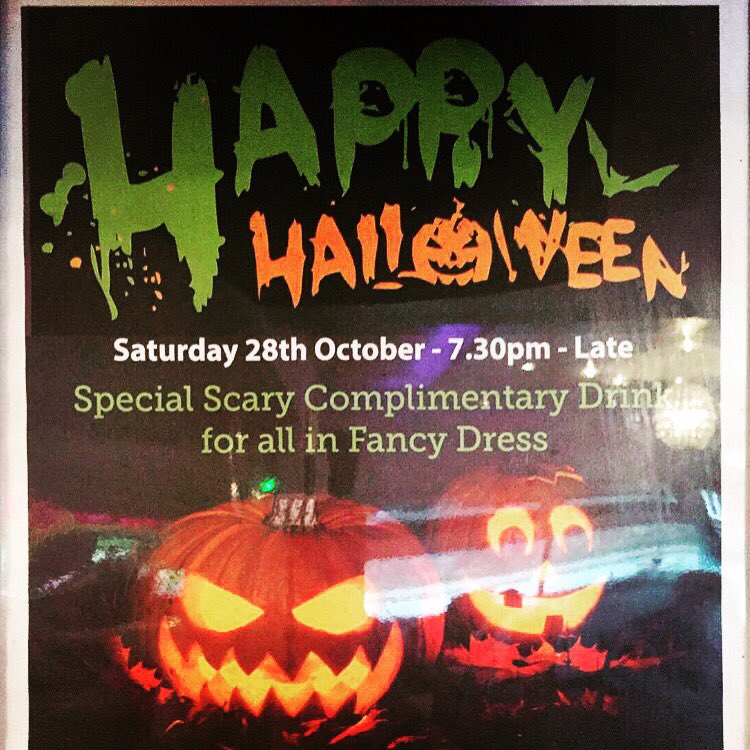 whiteroomM45's tweet photo. Halloween Party this Saturday DJ starts upstairs at 8pm till late.. make sure you get here early or reserve a table to make sure you get in🎃 https://t.co/7sKuxQD8zt