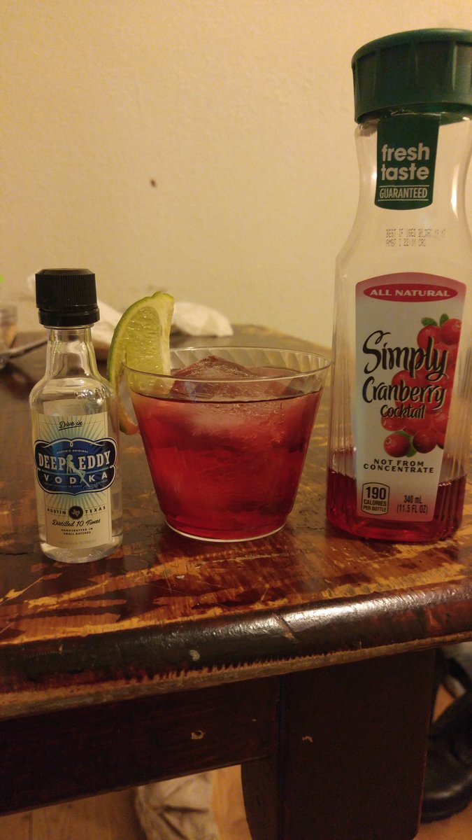 AMSoulWriter's tweet photo. #IDrinkBecause what's more common to a drinker then mixing cranberry and vodka! #CapeCodCocktail https://t.co/em3yCQQtSM