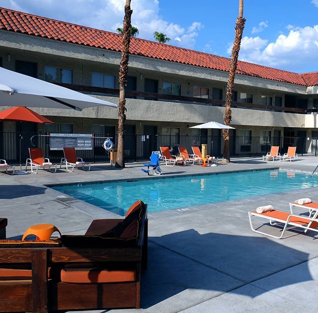 Summer isn't over yet. #atthemonroe #PalmSprings 📷: @themonroepalmsprings