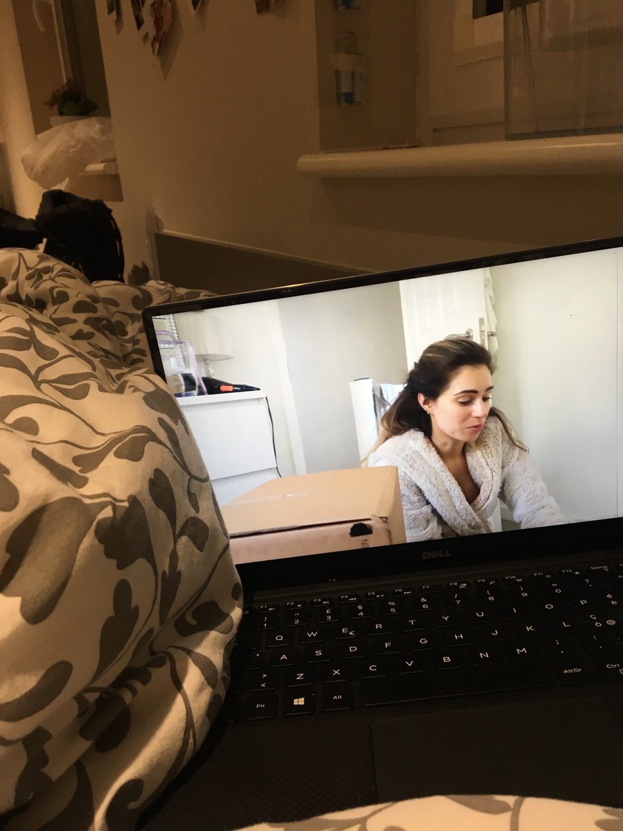 lavpenni's tweet photo. @LydiaEmillen #AtHomeWithLydia
Cozy nights must 💻💆🏼🌟 #lydiaandchill actually better than #netflixandchill #priorities 💁🏼 https://t.co/MlUMJ6mLoy
