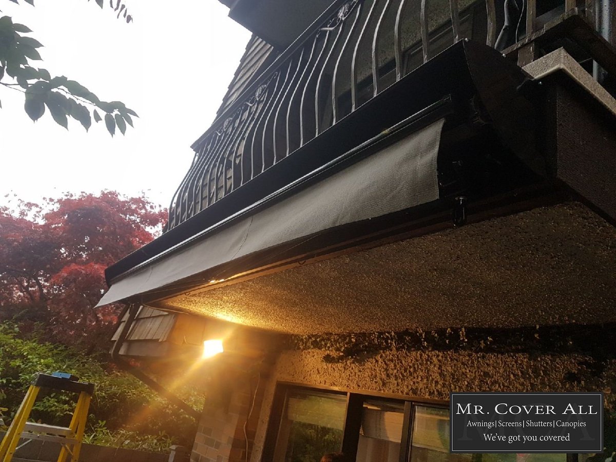 mrcoverall's tweet photo. Its the best time to buy! #sales #solarscreen #awning #sunbrella #Somfy #patiocover #rollshutter Quotes online at www,mrcoverall.ca https://t.co/nJ4PBKW7dT