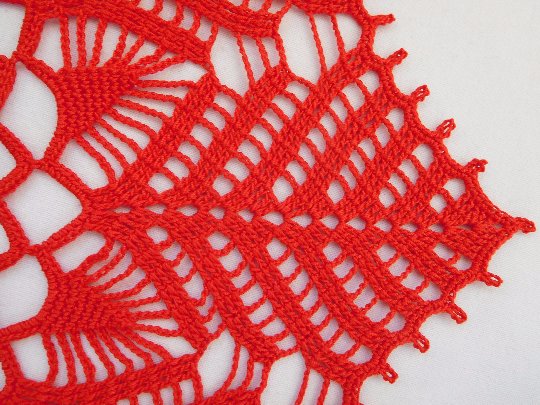 EdithThreadlove's tweet photo. New in my shop! Christmas crochet table centrepiece with beautiful pine pattern https://t.co/aDxAKGd80M  via @Etsy #Christmas #tabledecor https://t.co/LKQk9RPNoi