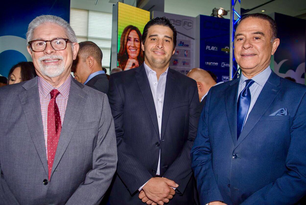 BBMMullenLowe's tweet photo. #LoQueNosUne es el entretenimiento e innovación, pasamos una excelente mañana con los amigos de #MedcomCable con todo lo que traen en 2018 https://t.co/XhisdD4GYB