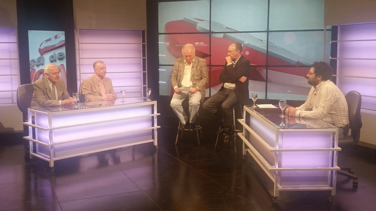 MesadeDialogoOk's tweet photo. Jorge Barbará, Emilio Graglia y Sebastian Freille analizan esta noche el nuevo escenario politico de Argentina y Córdoba. Desde las 21. https://t.co/WoGF7vpIvV