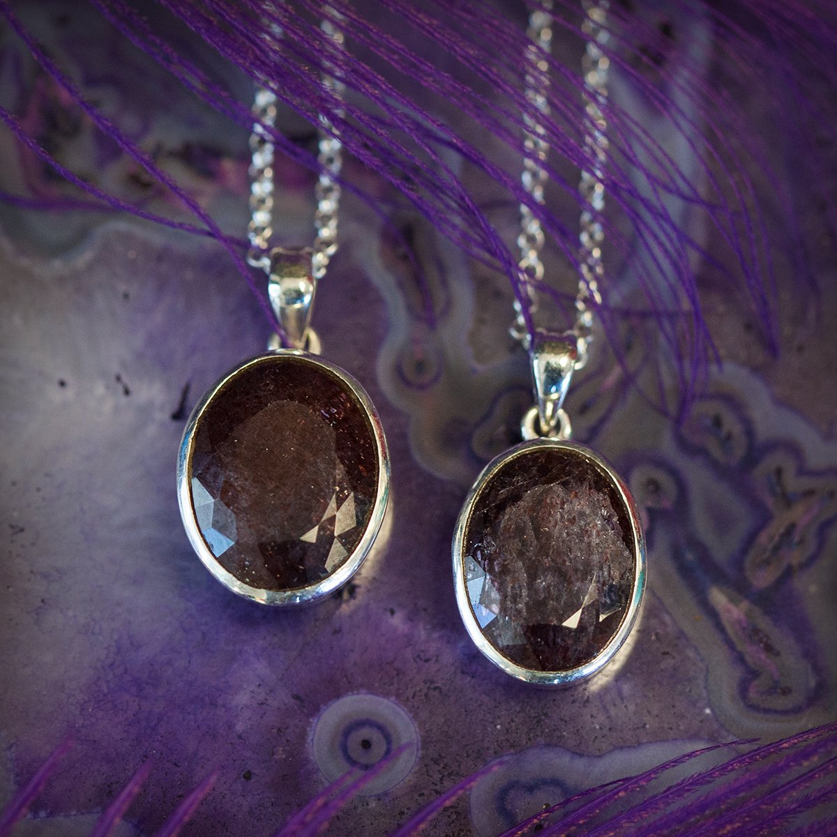 TheSageGoddess's tweet photo. Denver unpacking continues! I have one of my favorites for you today, an iolite &amp; #sunstone pendant! https://t.co/KyjEfvUprY #PathofCreation https://t.co/zQaGOhnbnZ
