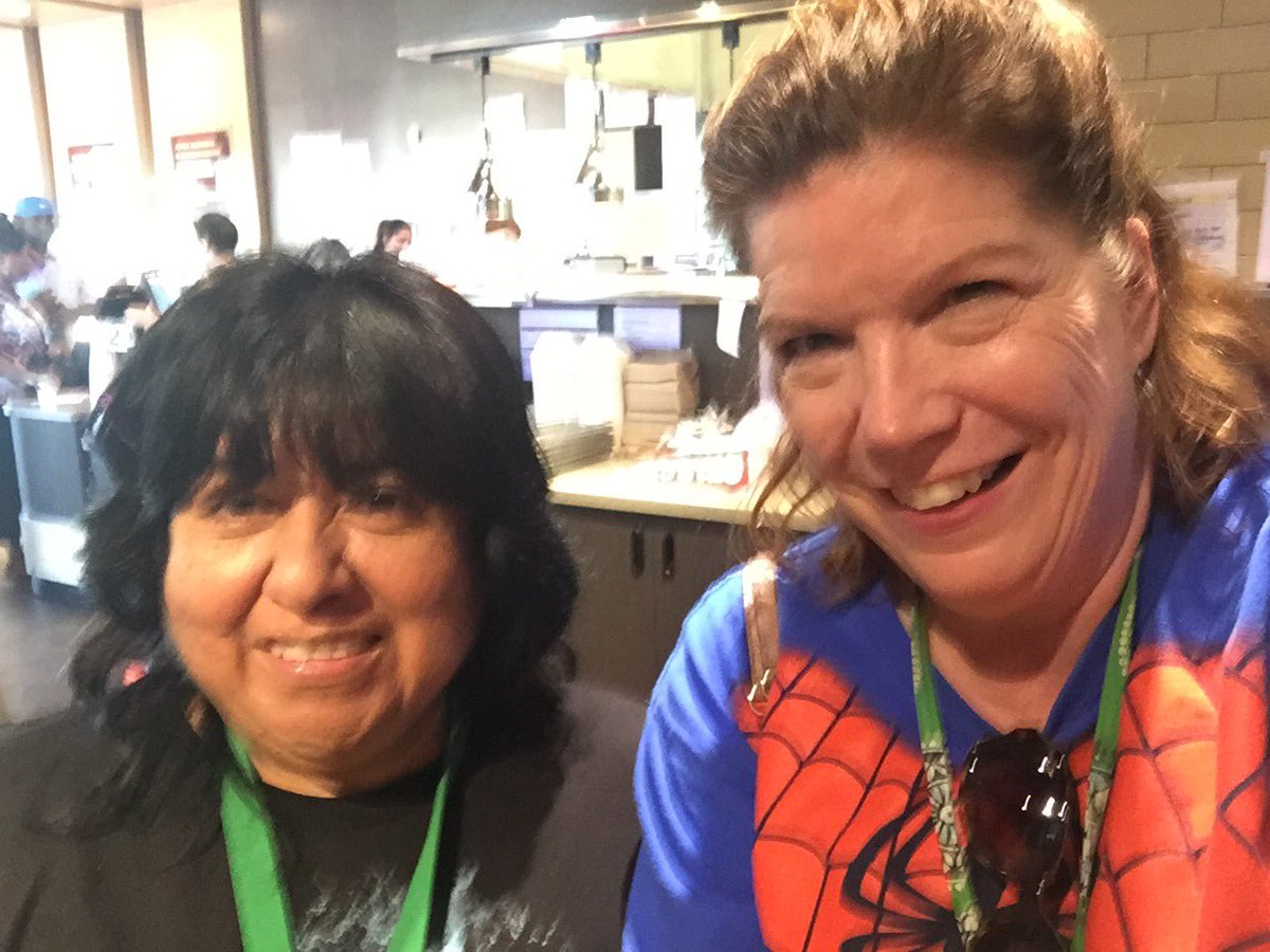 mrsrmateer's tweet photo. Smashburger spirit night!  @PrincipalPaz #smash burger houston @suni https://t.co/F0uECwM0F6