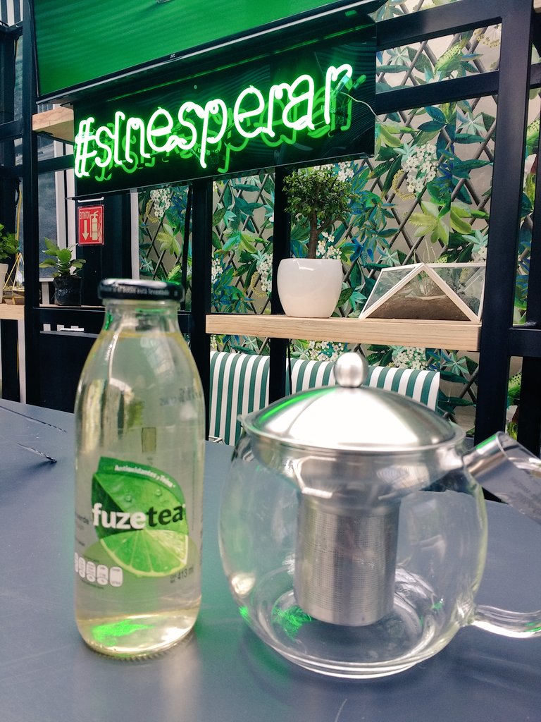 themarkethinkmx's tweet image. Con el eslogan El té que esperas #sinesperar, @FUZEteaMx se reinventa y lanza envase de vidrio y nueva imagen. #antioxidantes #téverde
