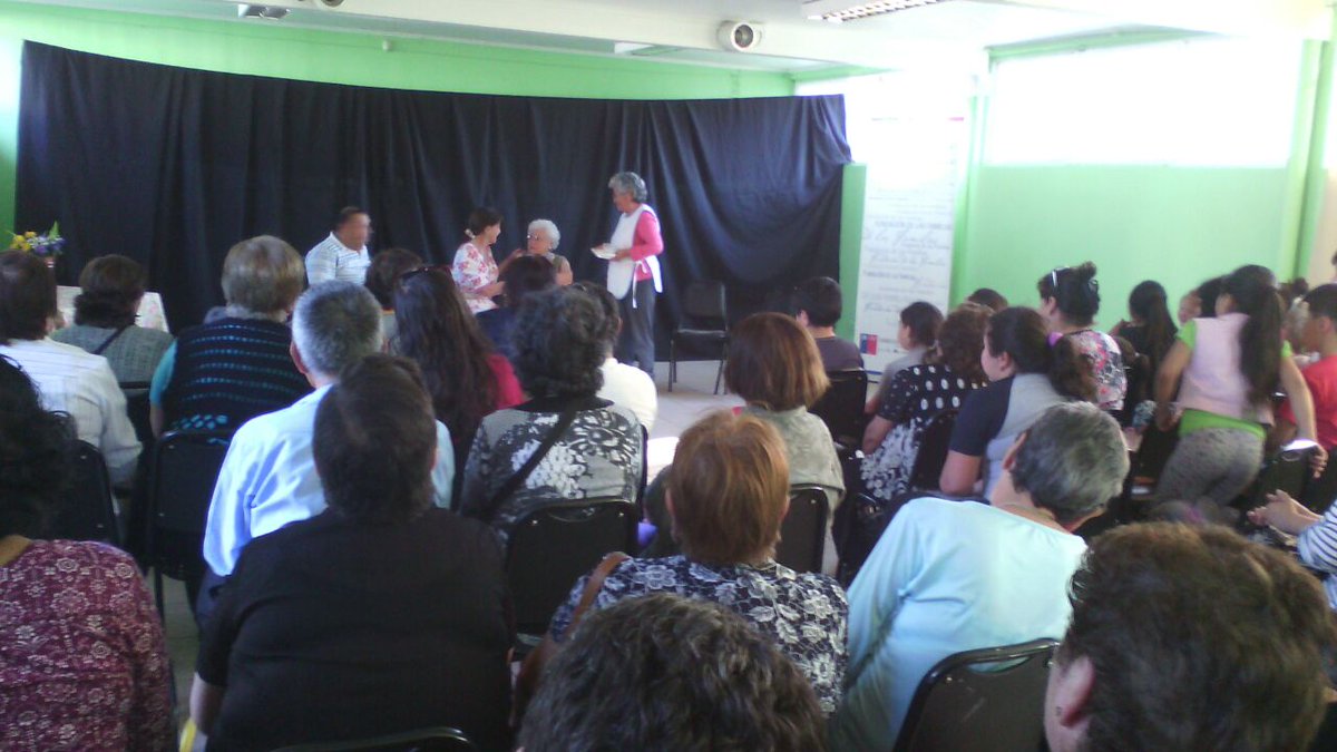 Nataliavidaurre's tweet photo. FunFaSanBernardo Gracias a @FunfasRecoleta  por visitarnos con su taller de teatro gran trabajo de adultos mayores @tererey3 @ndelpiano https://t.co/Oj8tDPwQs1