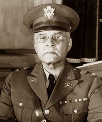 TammiMinoski's tweet photo. #OTD 1940: #BenjaminODavis became the first African-American General in the US Army. https://t.co/uvDfuZdkXC #MilitaryHistory https://t.co/puVAuYzNPx