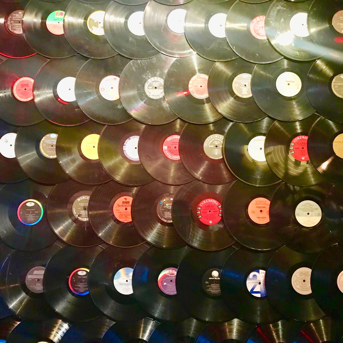 SOUND_CHICKS's tweet photo. vinyl for the win

#soundchickspodcast #whatsyoursoundtrack #womenpodcasters #vinyl https://t.co/wk1a36bZOQ