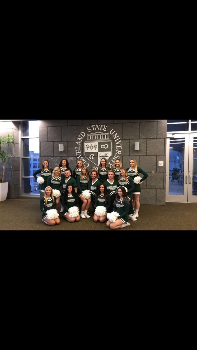 Taylor_Stock's tweet photo. My team sure is cute💚 https://t.co/sxhjuGjdj5