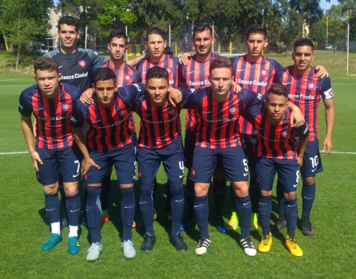 BoedoRepublica's tweet photo. PIBES IGUALADOS || La Reserva de San Lorenzo empató en Rosario 1-1 contra Rosario Central, el gol Azulgrana lo hizo Domínguez. https://t.co/7E3H9f8lHb