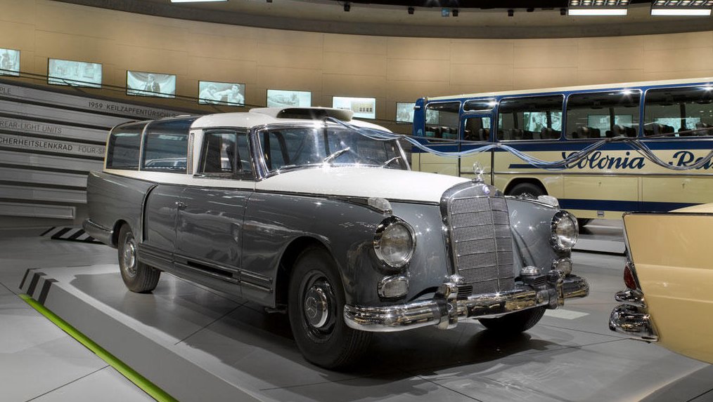 OversteerAUS's tweet photo. When Mercedes need to build a testing vehicle, they do it in style - https://t.co/Oy3Gvot3ae https://t.co/V1nVE3dGFU