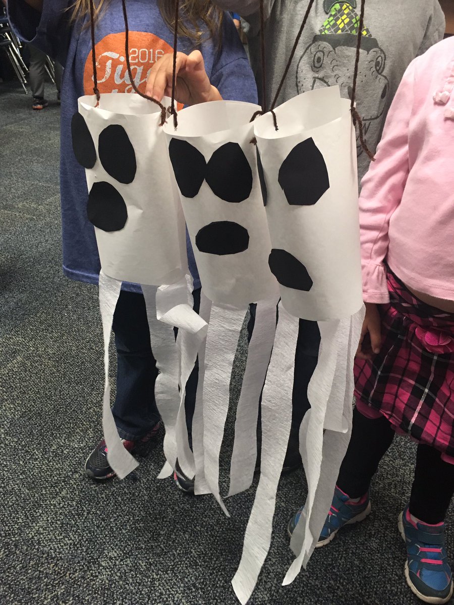 Putting the A for art in STEAM! Kindergarteners made spooky windsocks after studying weather and seasons! <a href="/Tomahawk_prin/">Tomahawk Elementary</a>