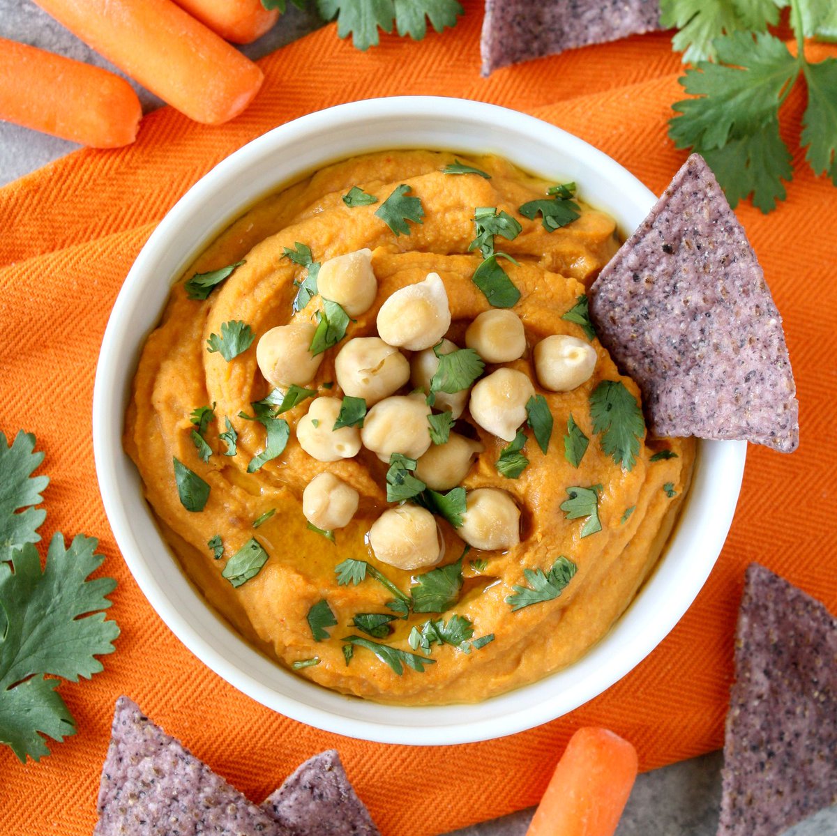CakePantsLady's tweet photo. Having a #halloweenparty? You'll need savory snacks to balance out the candy. Try this roasted sweet potato #hummus! https://t.co/zq00NaIG4C https://t.co/EcXpyE5MOq