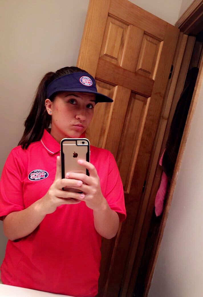 boggess_vanessa's tweet photo. Never thought I be working two jobs, but honestly can’t wait to start at this one! 😎 #newbeginnings #freashstart #jerseymikes https://t.co/Eih5MHvp7W