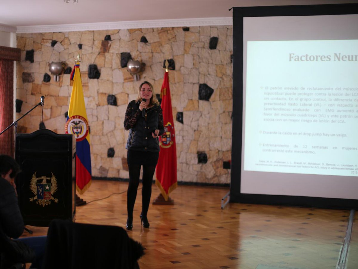 ejercito_cedoc's tweet photo. En la #ESMIC se llevó a cabo el "I Seminario en Cultura Física y Deporte", organizado por el Centro de Investigación de la Institución. https://t.co/Cu3dVzhjat