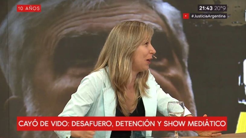 Fte_Izquierda's tweet image. .@myriambregman: &quot;La mirada popular sobre casos de corrupción es muy importante.Por eso proponemos juicios por jurados y elección de jueces&quot;