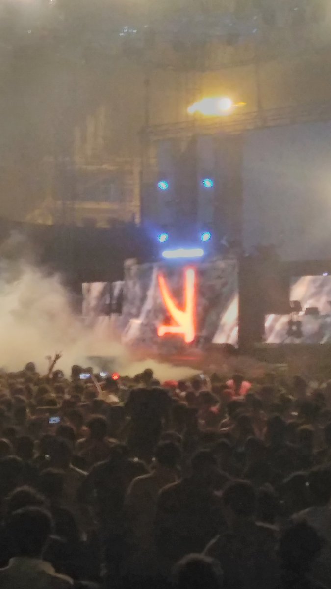 Utkarsh__Singh's tweet photo. #SunburnArena #kshmr #karma #hasitnanda #anishsood #nucleya #jaiwolf https://t.co/WopEOkVyn6