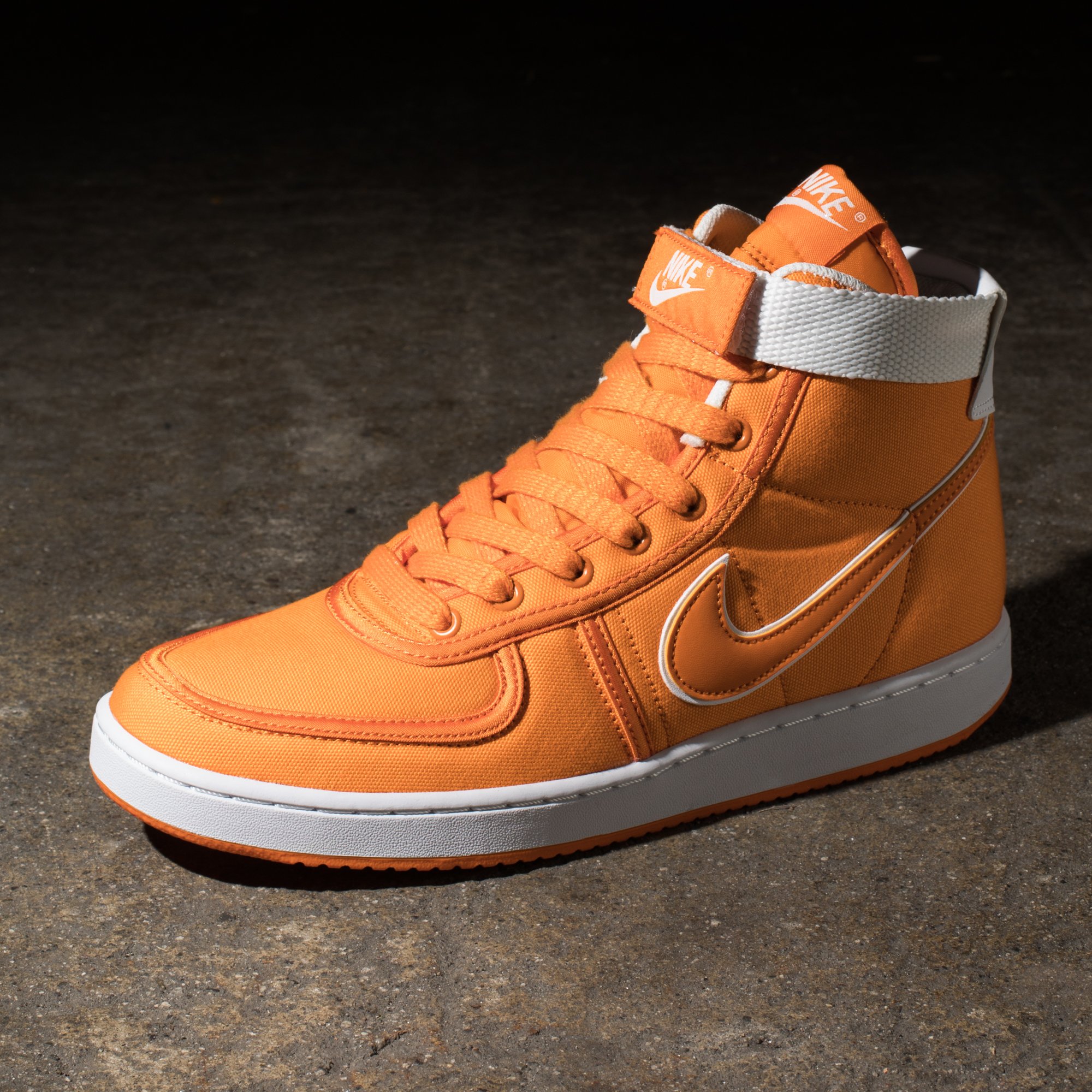 Nike doc brown online